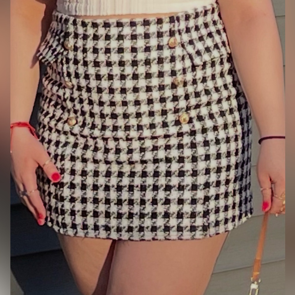 Alya Black and White Houndstooth Mini Skirt